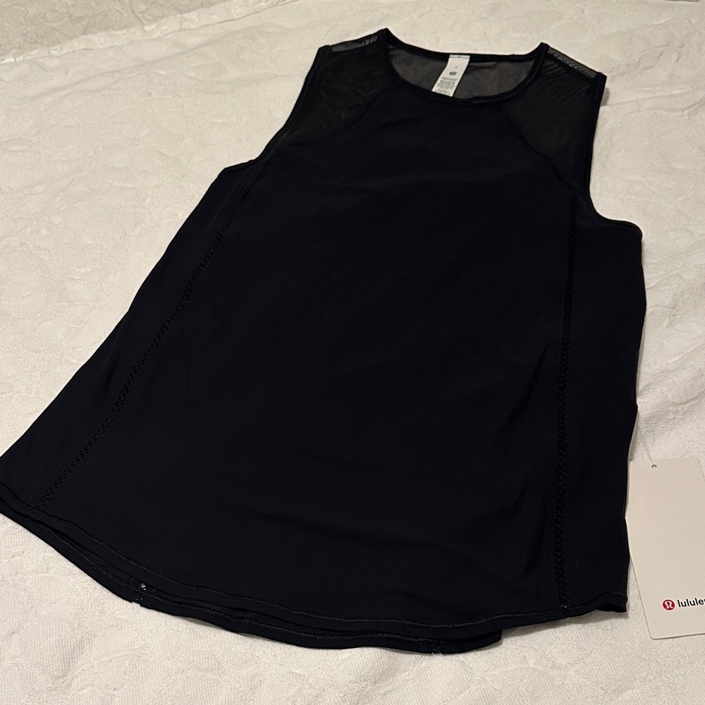 NWT LULULEMON Sculpt Tank *Lace Trim, Black, Size 4